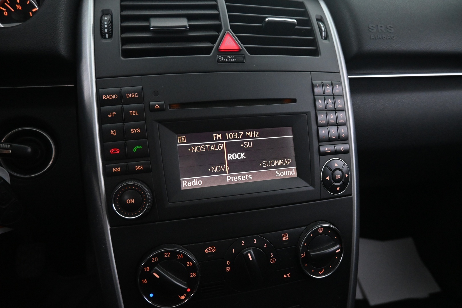 MERCEDES-BENZ B 2010