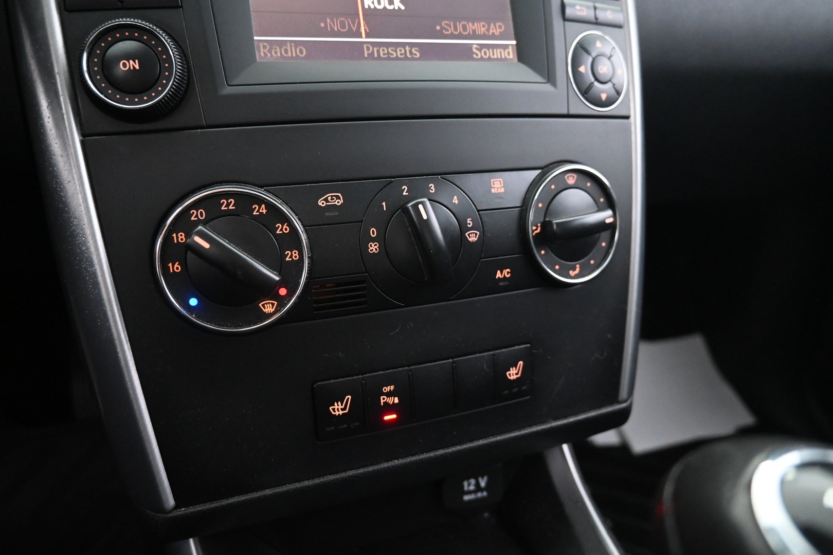 MERCEDES-BENZ B 2010