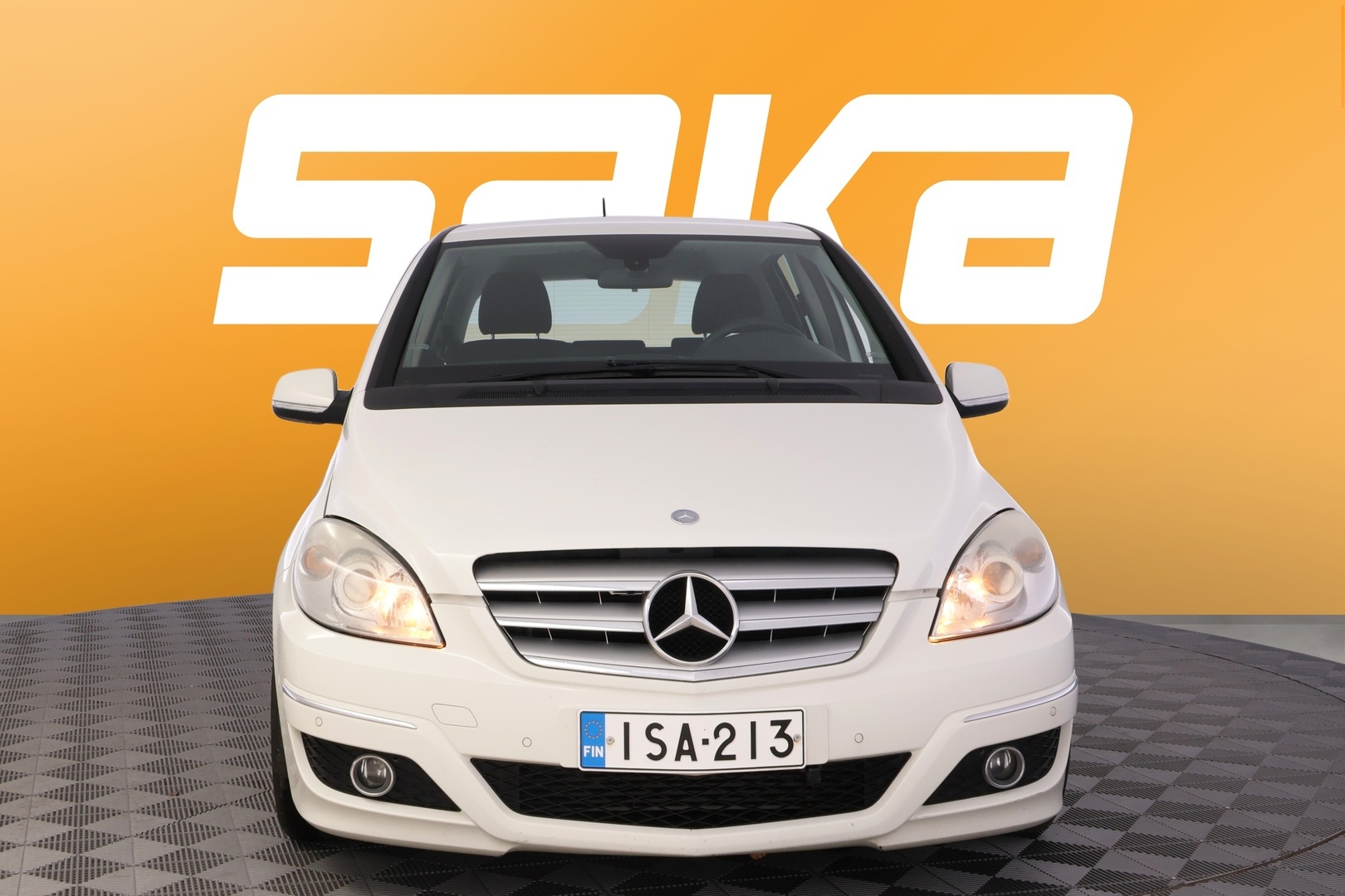 MERCEDES-BENZ B 2010
