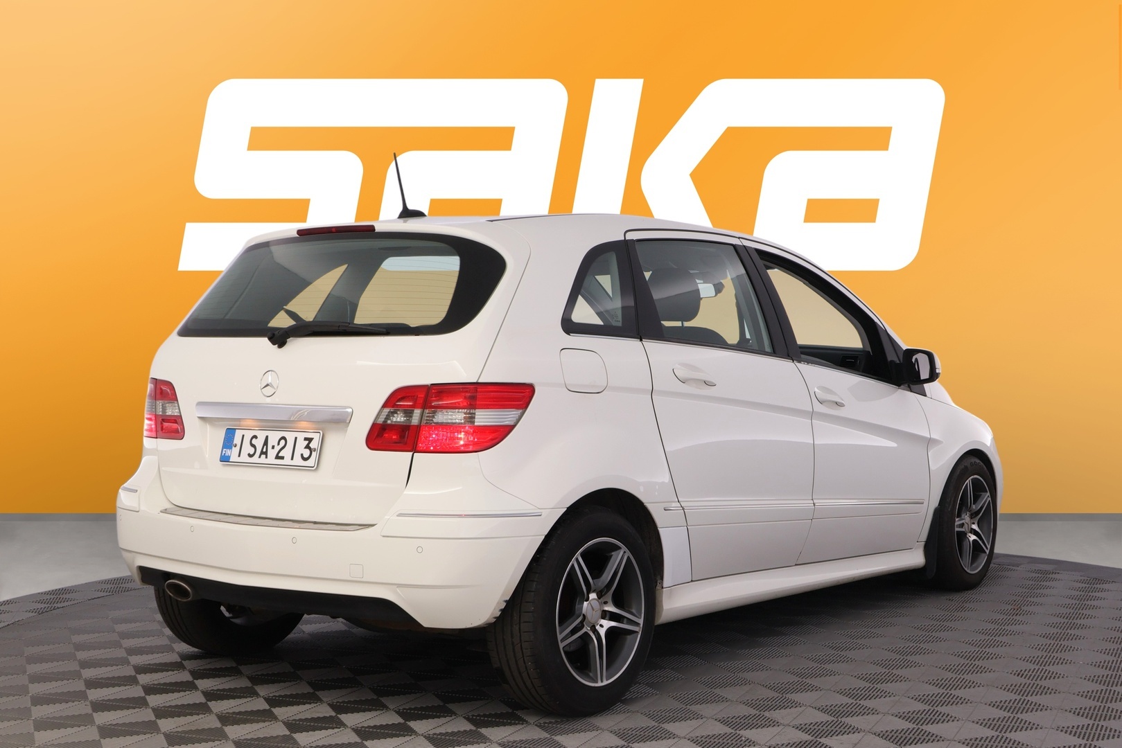 MERCEDES-BENZ B 2010