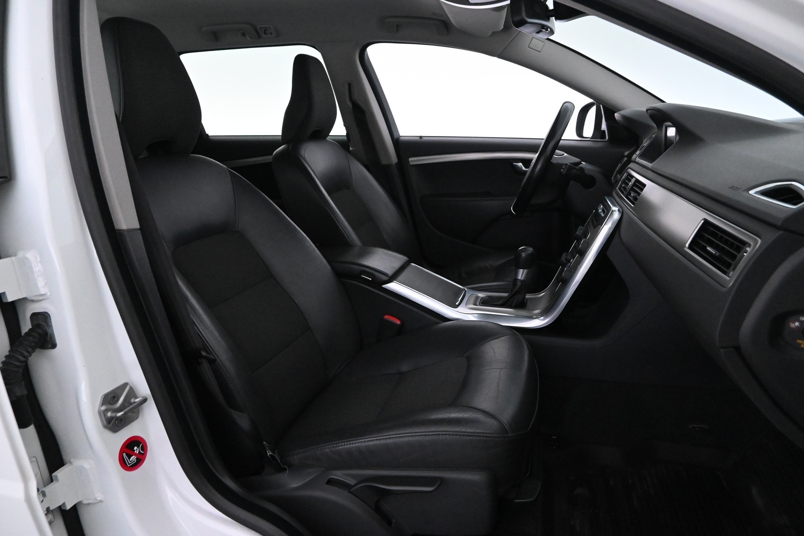 VOLVO V70 2014