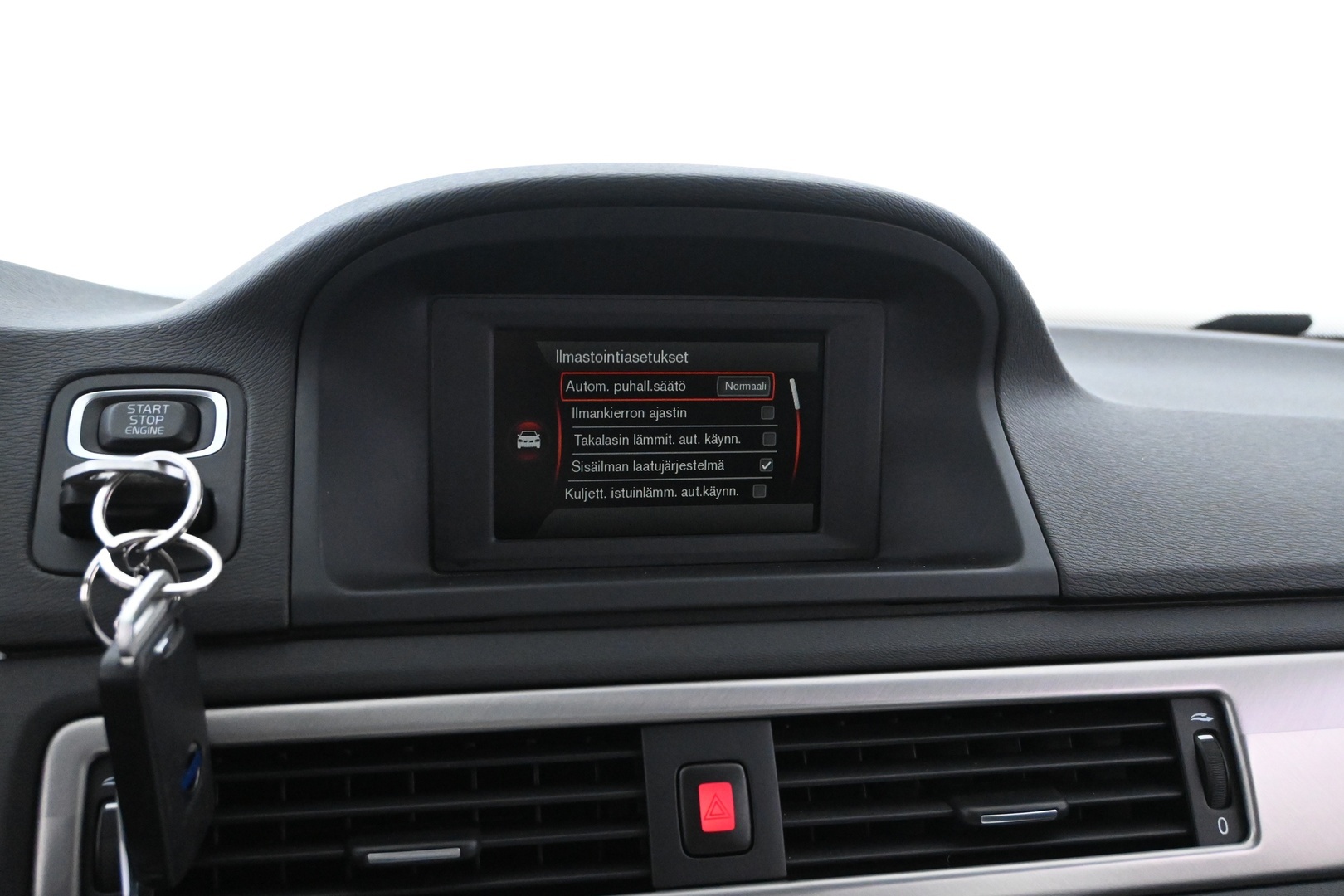VOLVO V70 2014