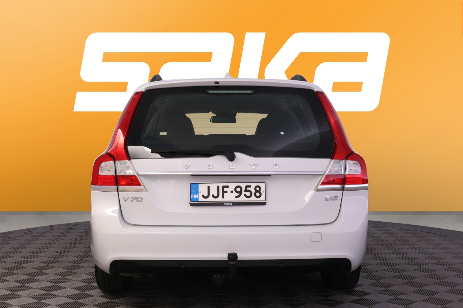 VOLVO V70 2014