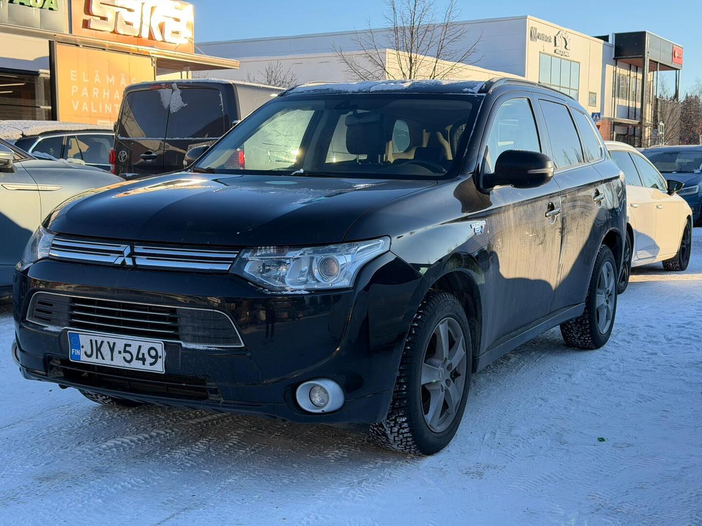 MITSUBISHI Outlander PHEV 2014