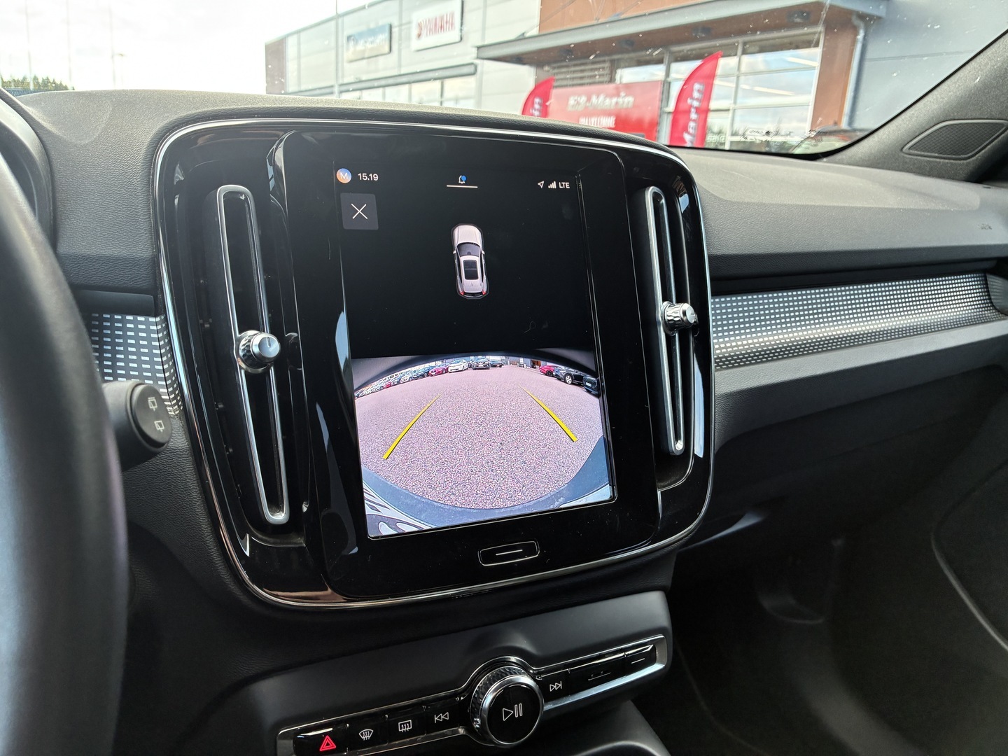 VOLVO XC40 2021