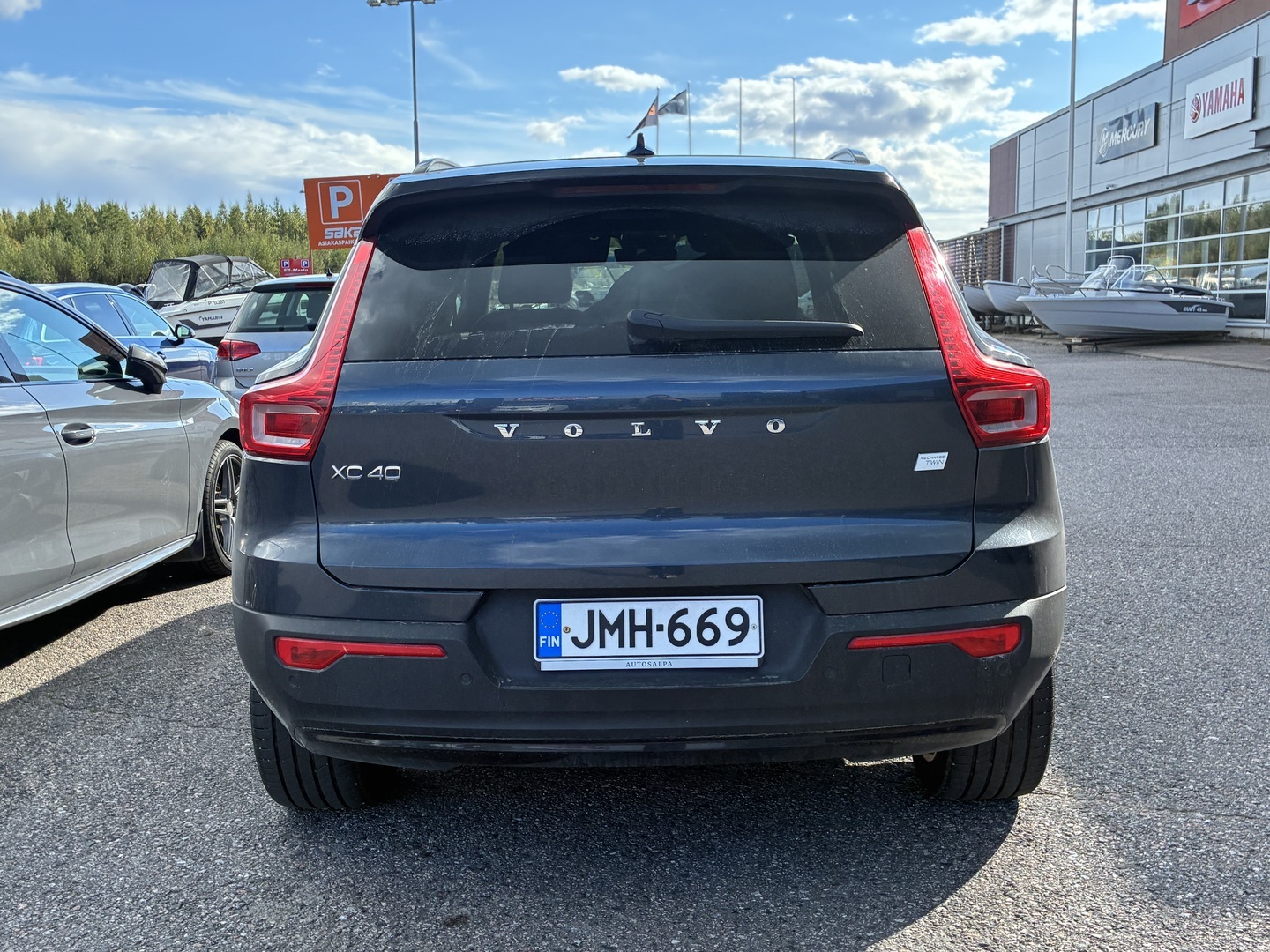 VOLVO XC40 2021