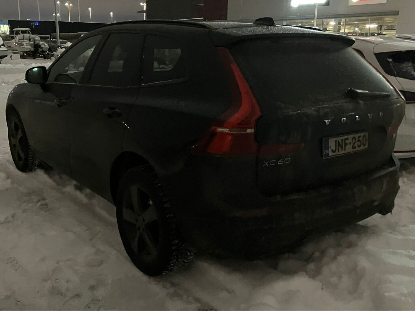 VOLVO XC60 2022
