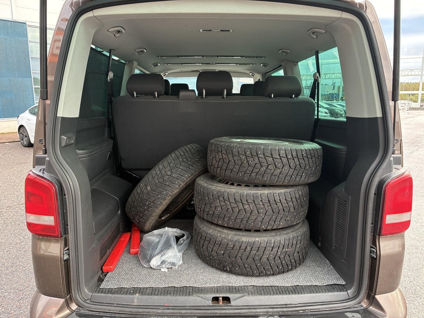 VOLKSWAGEN Caravelle 2014