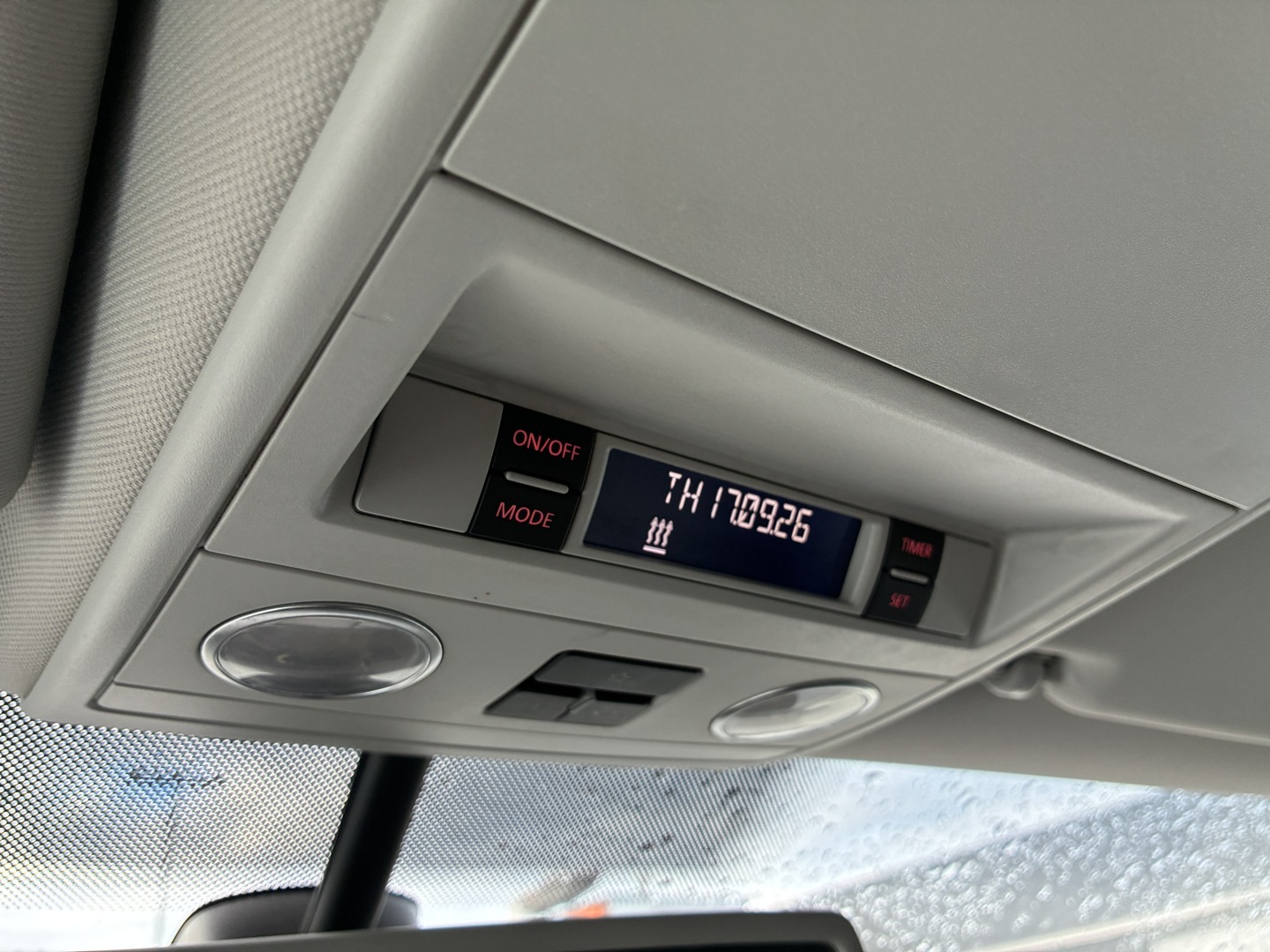 VOLKSWAGEN Caravelle 2014