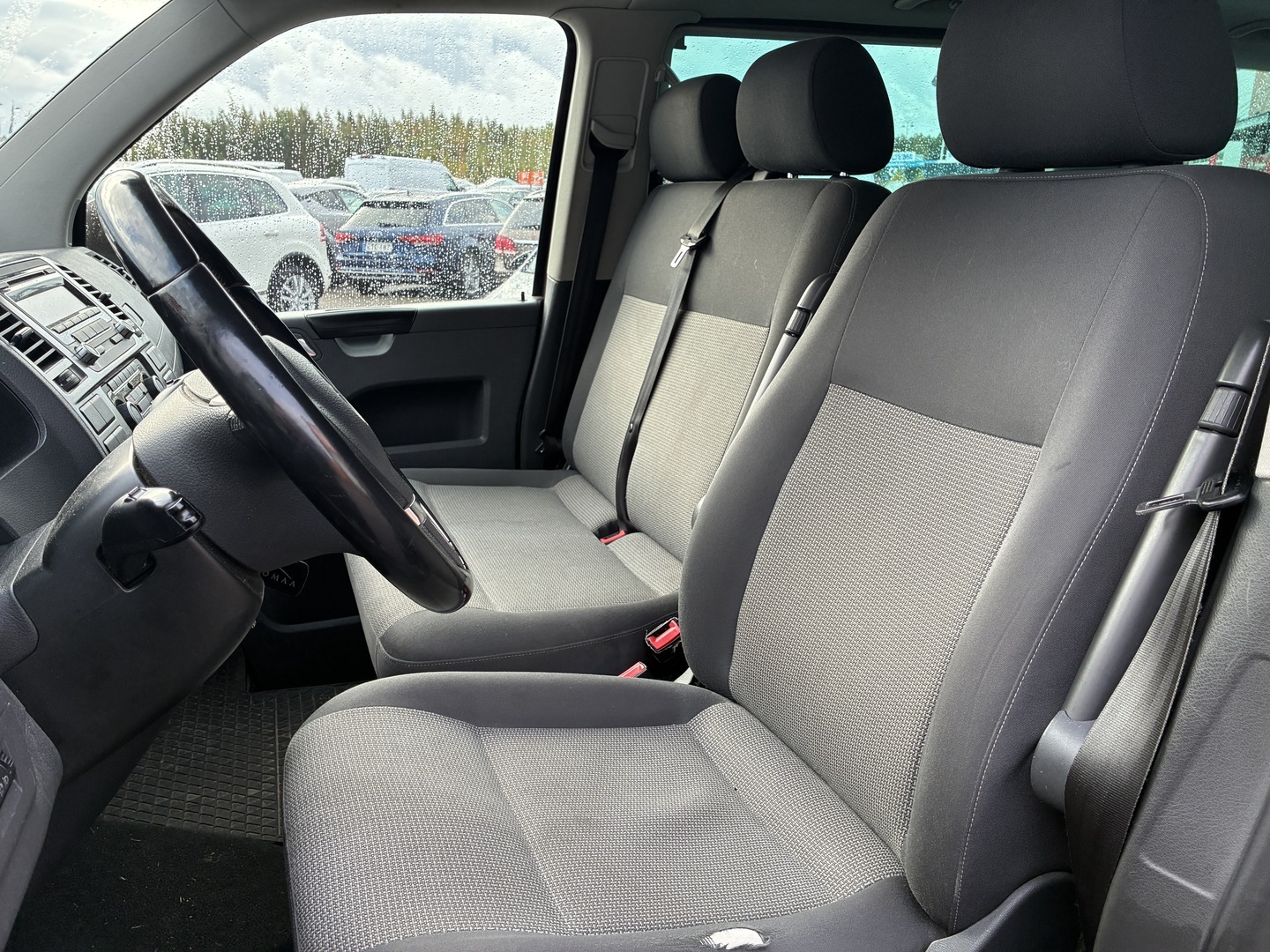 VOLKSWAGEN Caravelle 2014