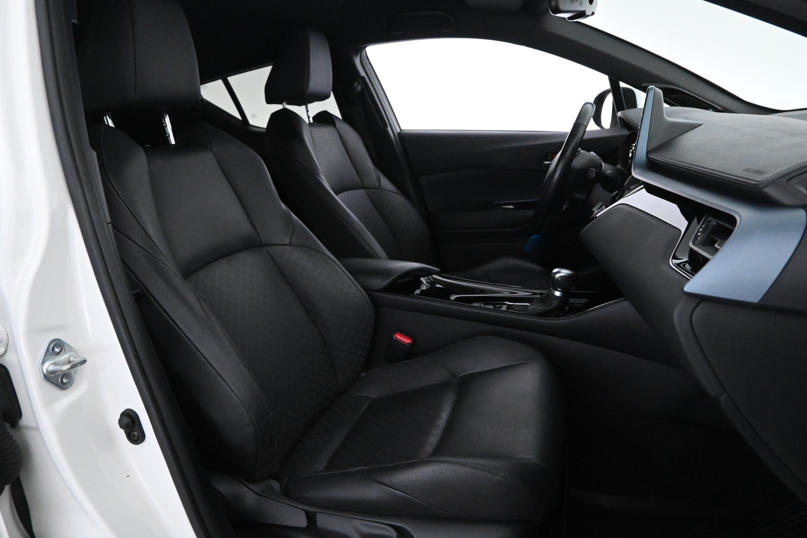 TOYOTA C-HR 2021