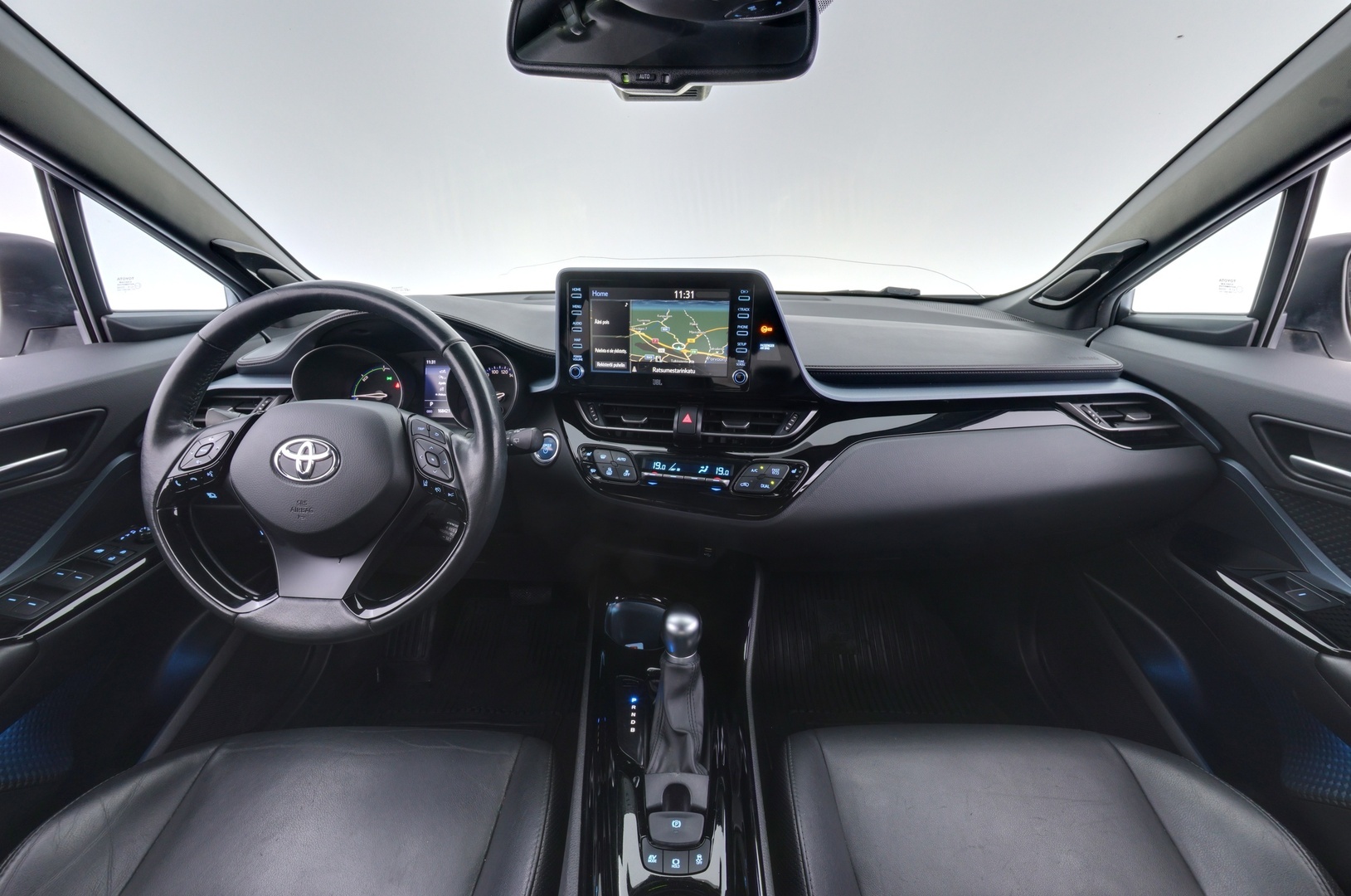 TOYOTA C-HR 2021