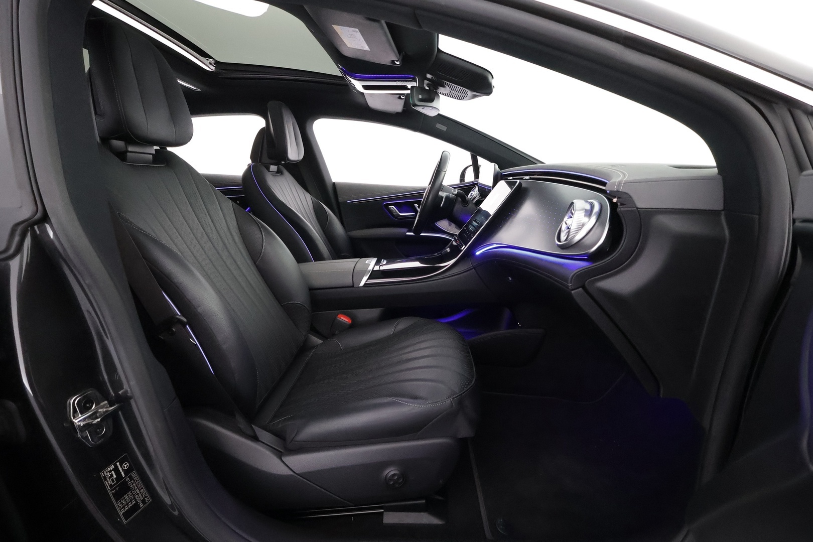 MERCEDES-BENZ EQS 2022