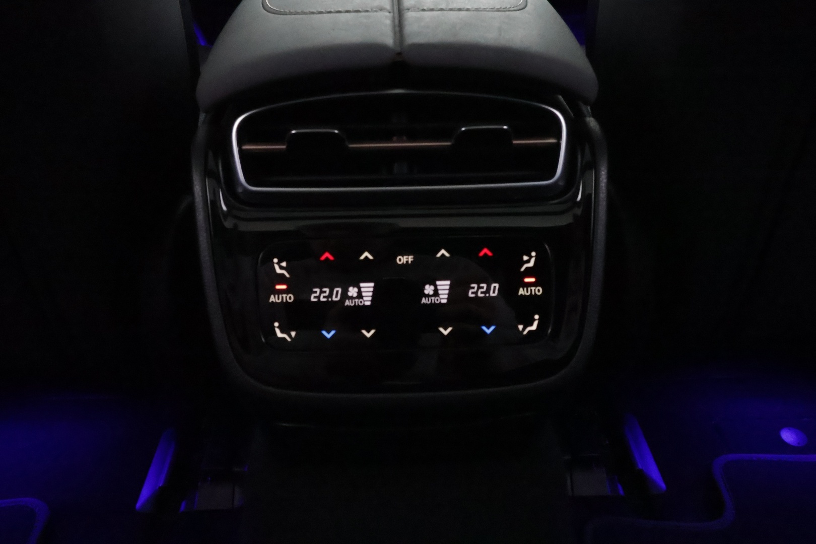 MERCEDES-BENZ EQS 2022