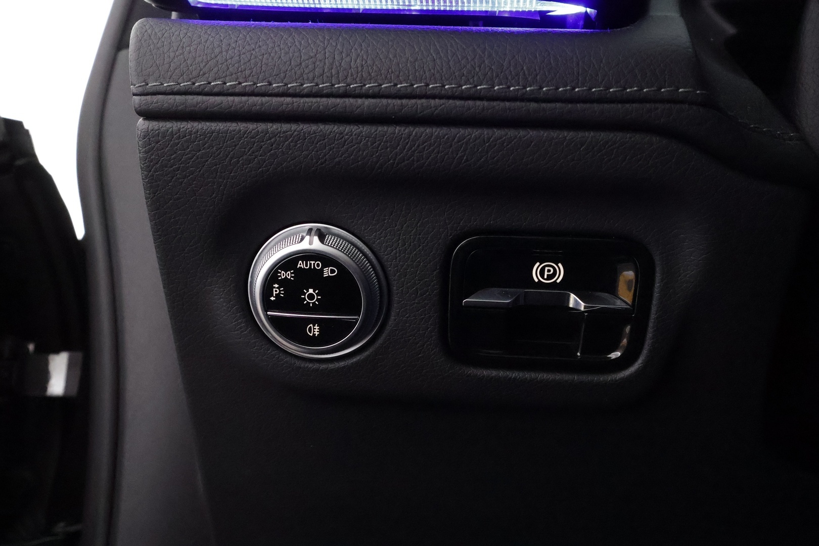 MERCEDES-BENZ EQS 2022