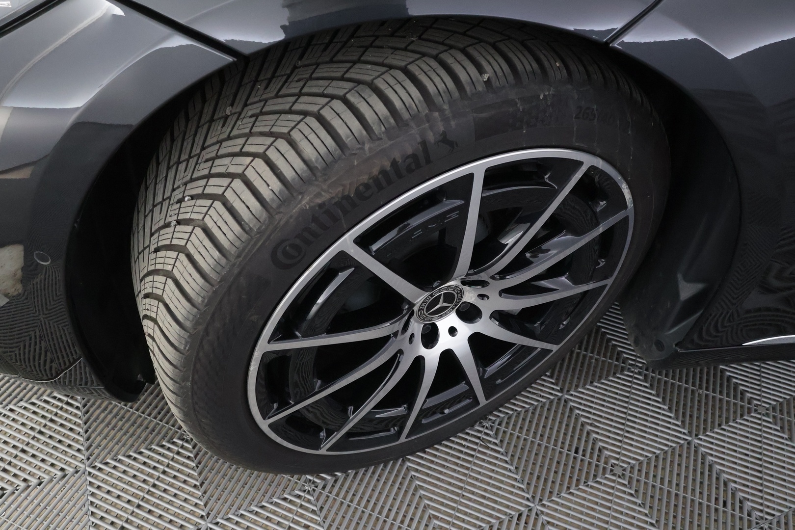 MERCEDES-BENZ EQS 2022