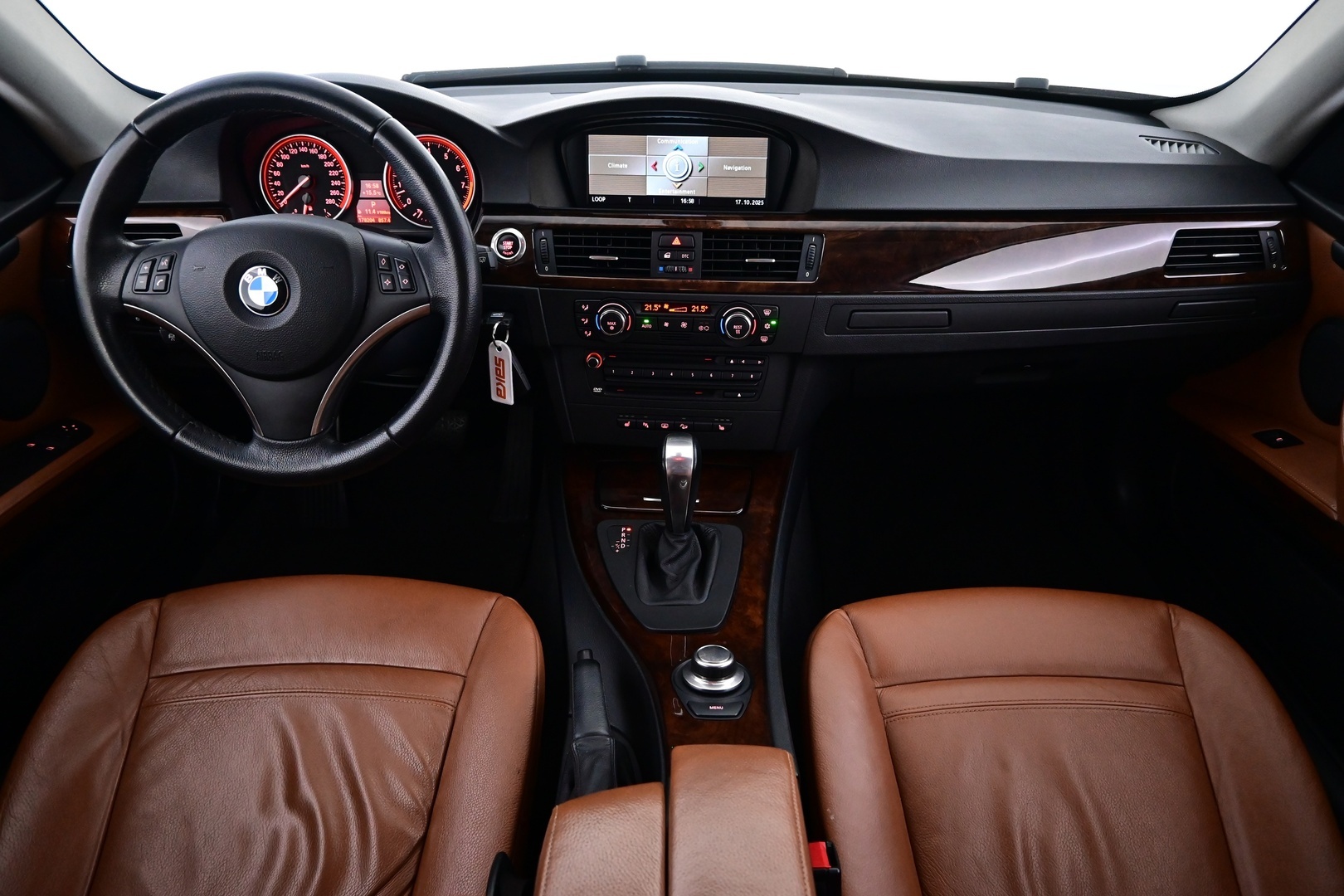 BMW 330 2007