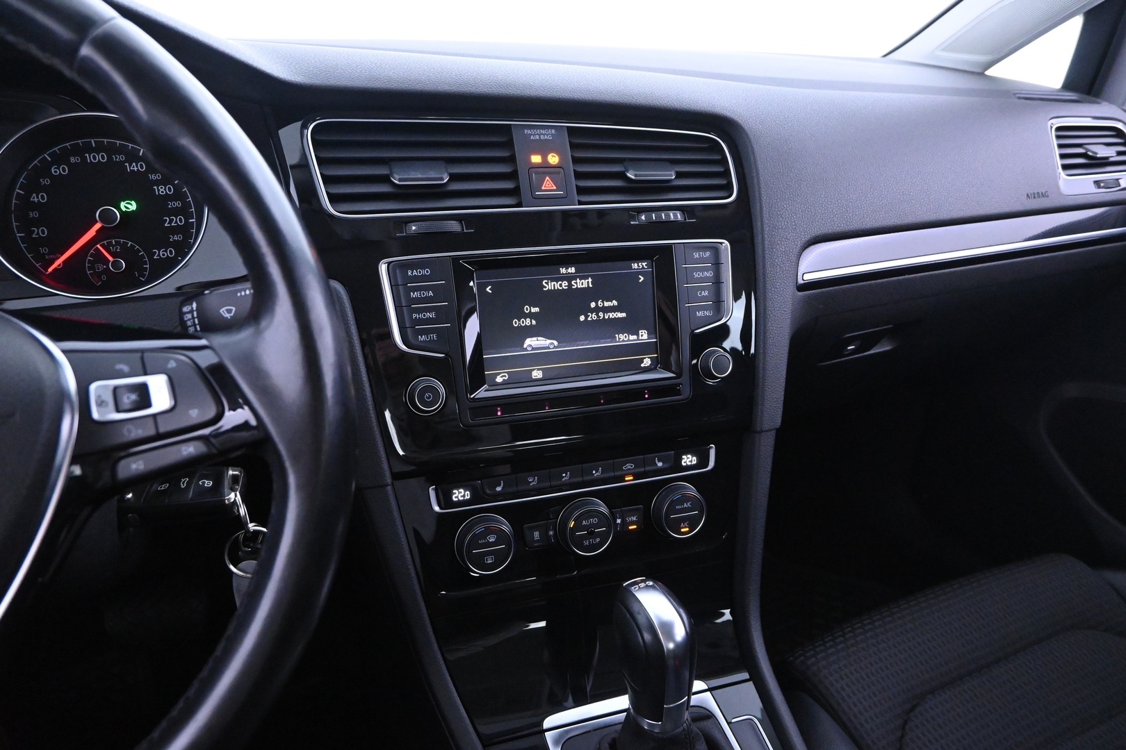 VOLKSWAGEN Golf 2014