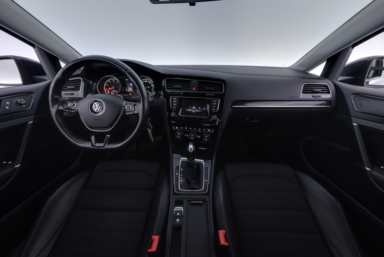 VOLKSWAGEN Golf 2014