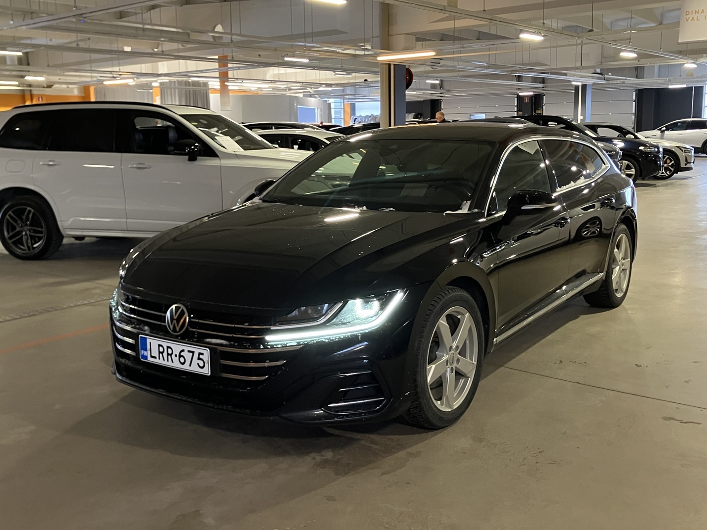 VOLKSWAGEN Arteon 2023