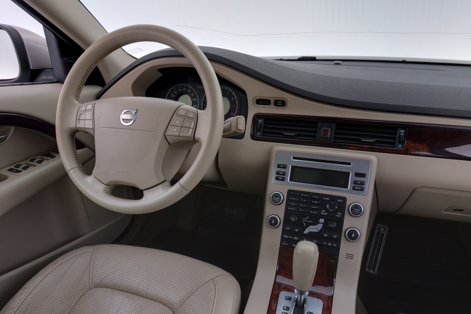 VOLVO XC70 2008