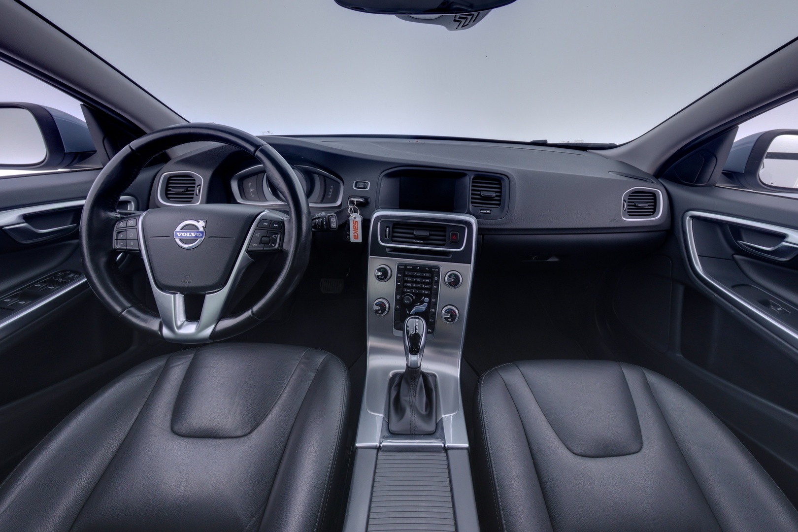 VOLVO V60 2018