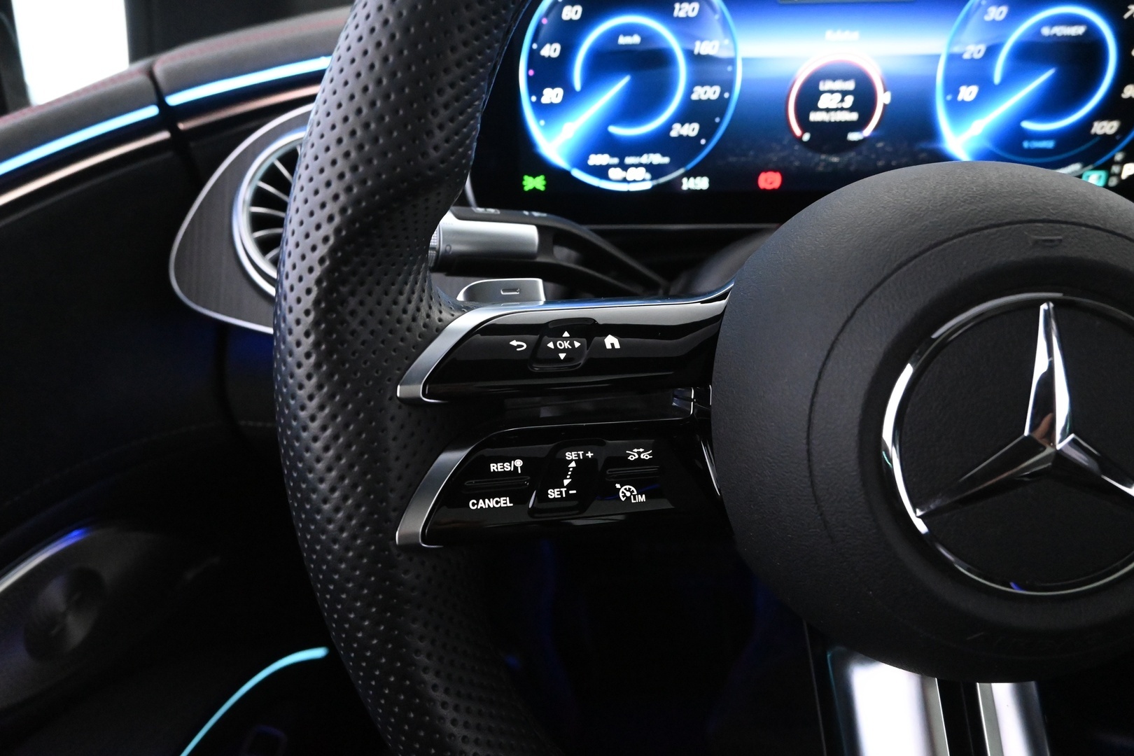 MERCEDES-BENZ EQS 2022