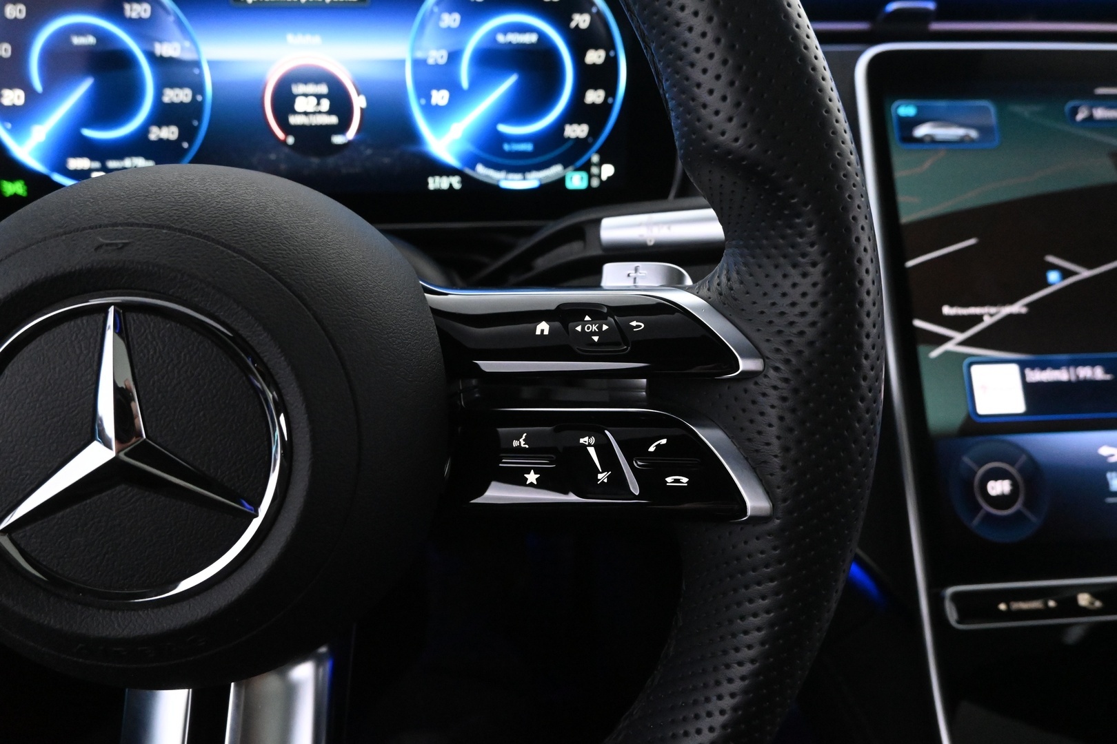 MERCEDES-BENZ EQS 2022