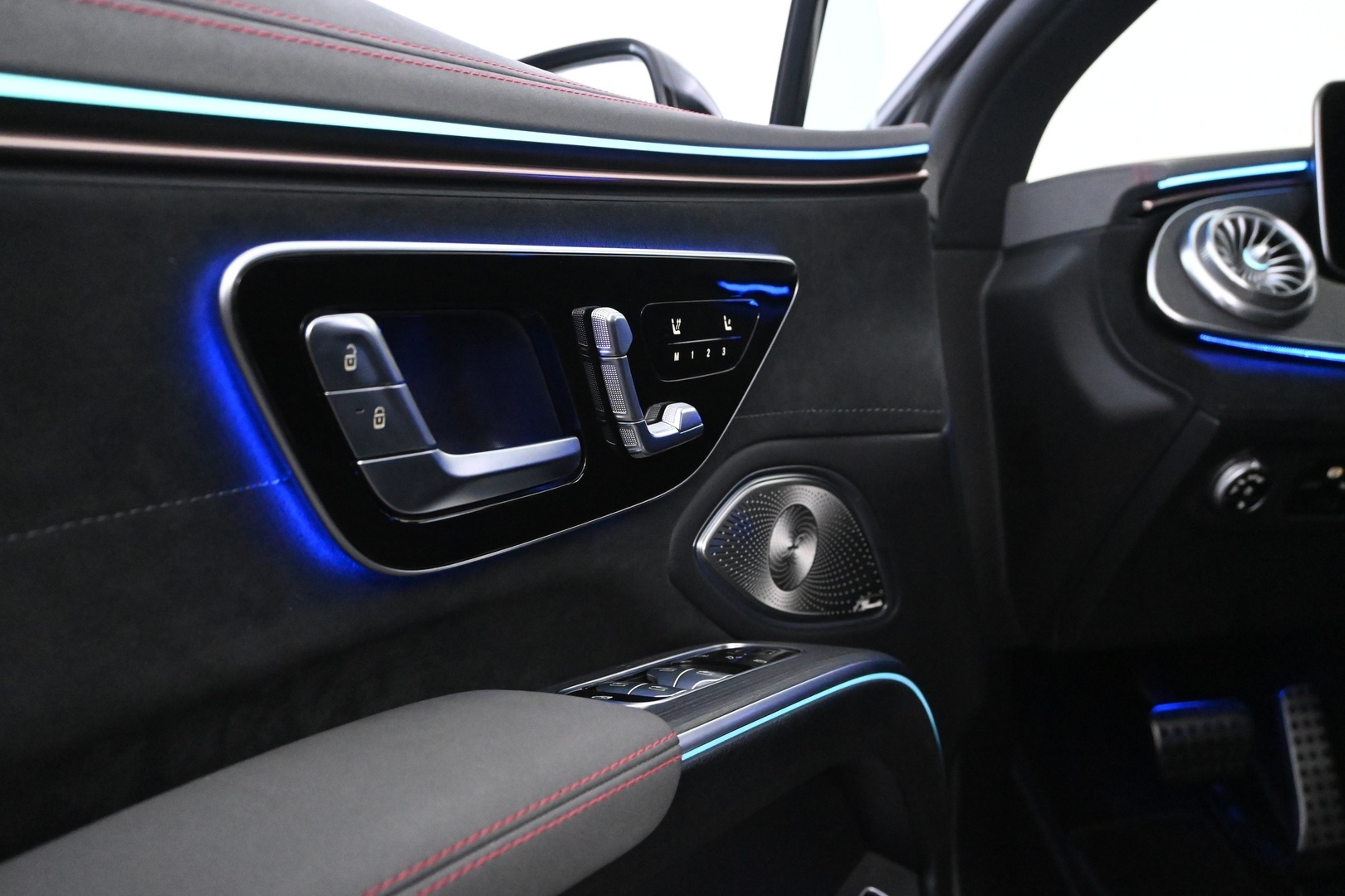MERCEDES-BENZ EQS 2022