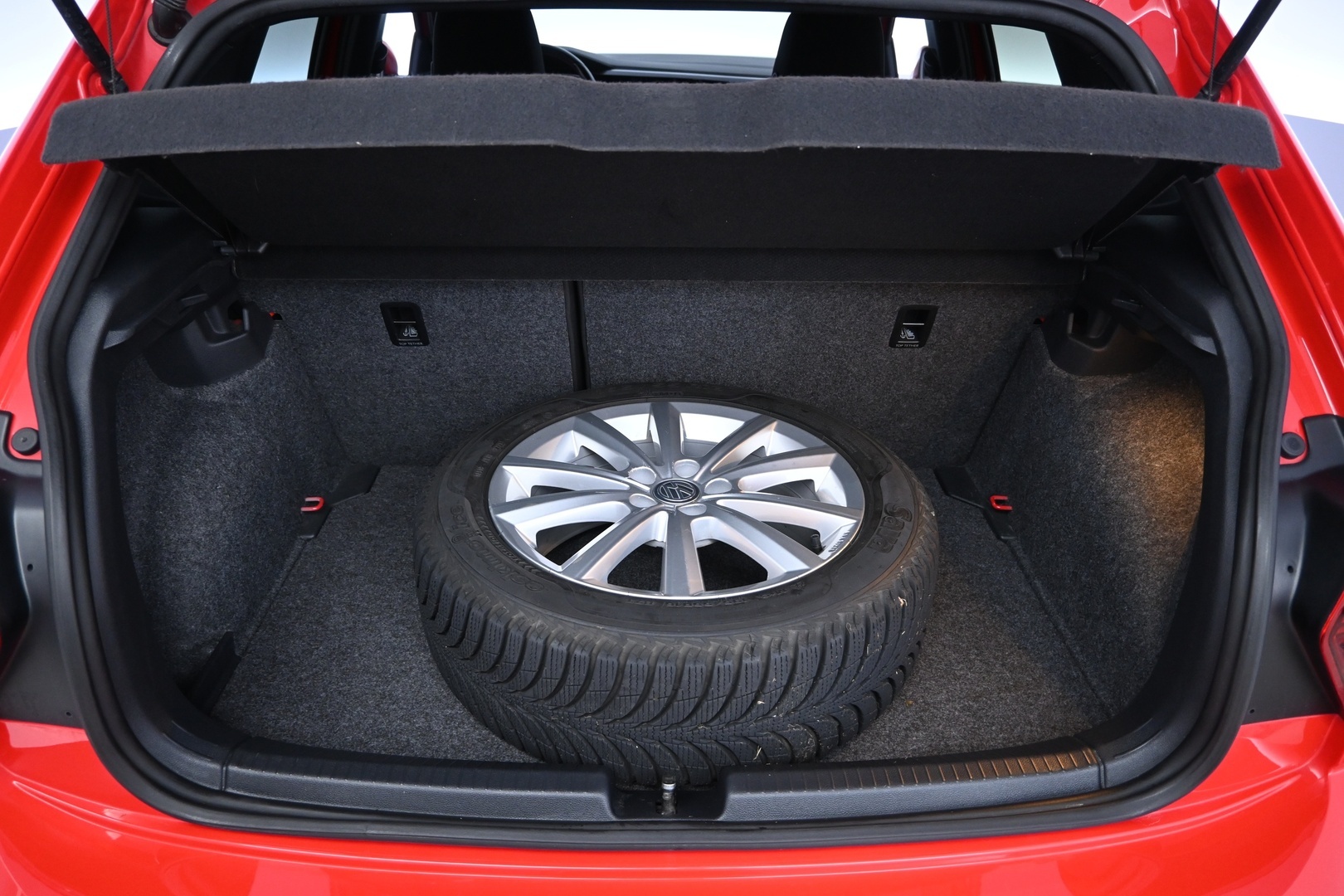 VOLKSWAGEN Polo 2020