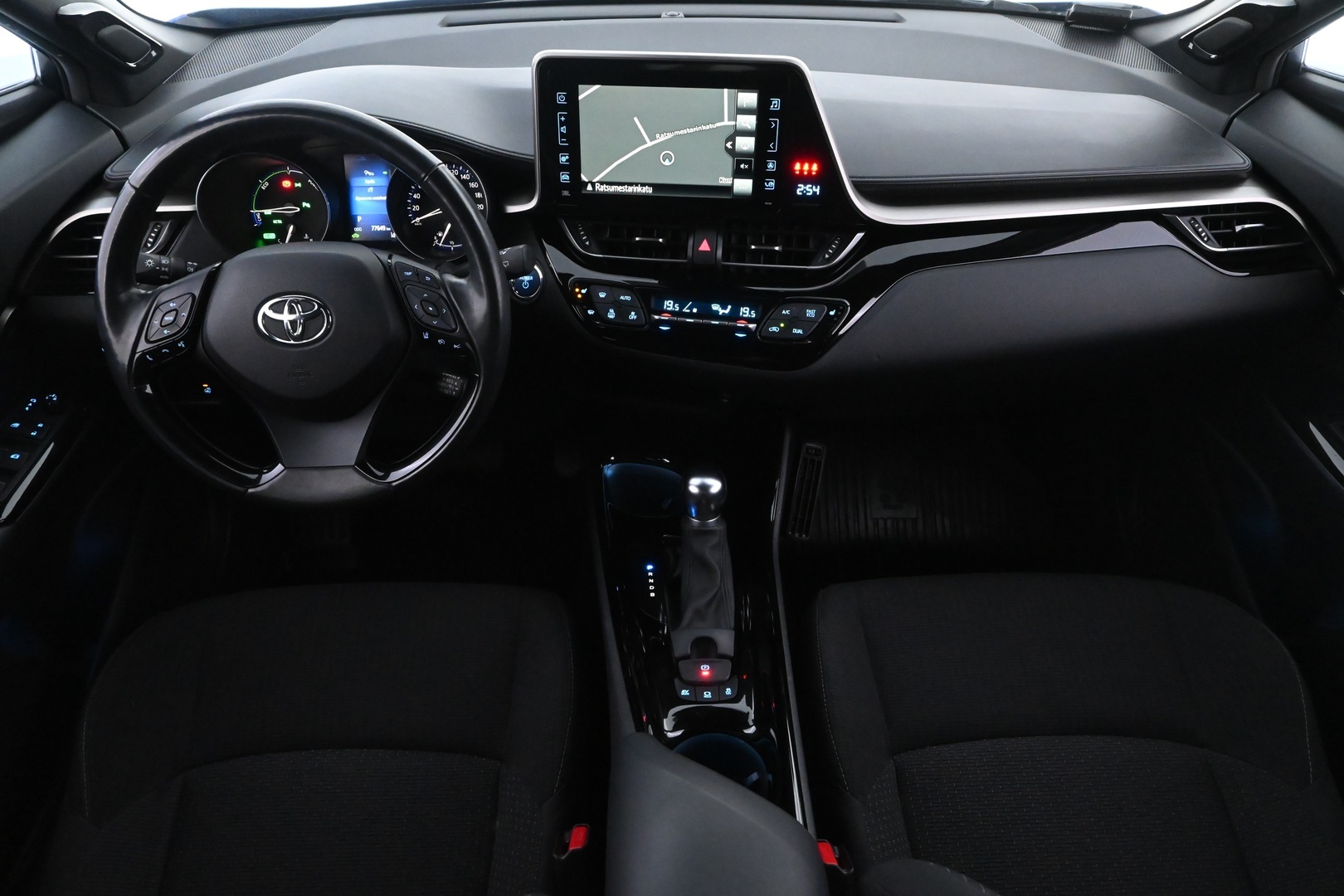TOYOTA C-HR 2020