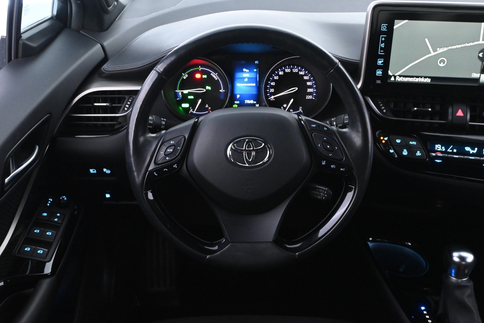 TOYOTA C-HR 2020