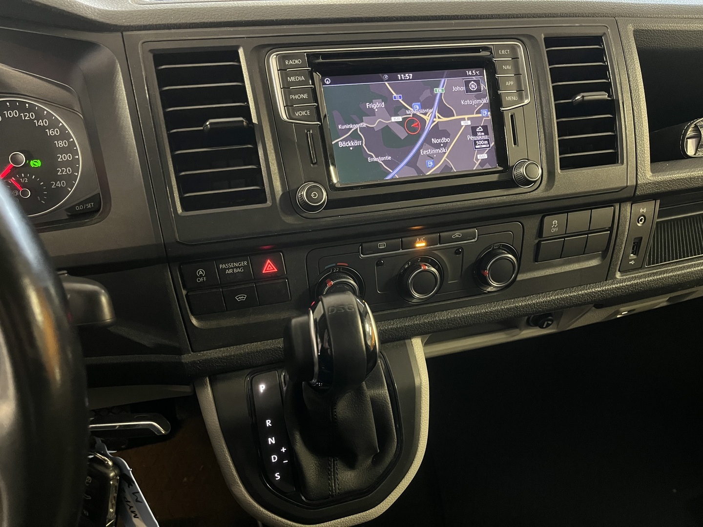 VOLKSWAGEN Transporter 2019