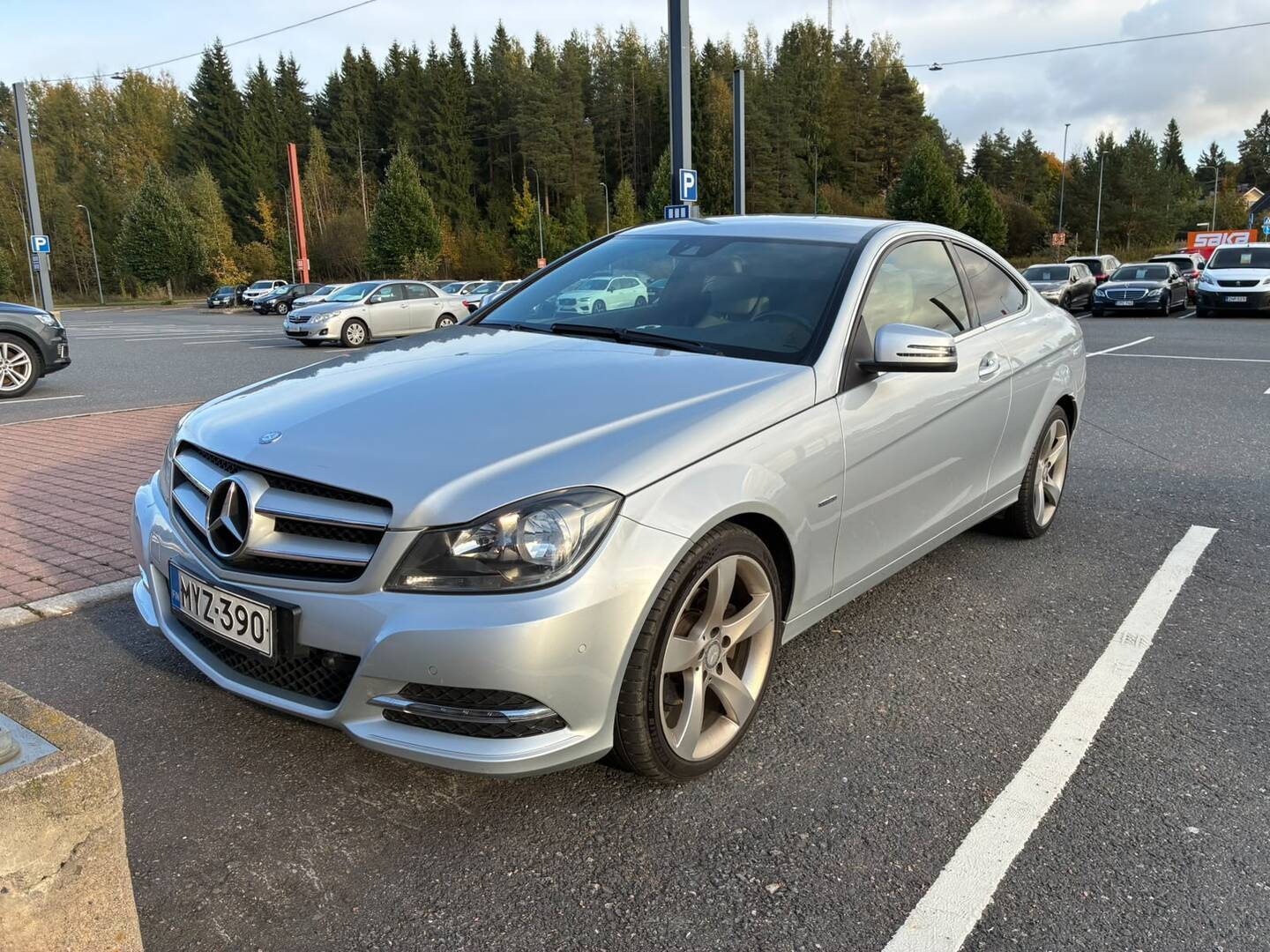 MERCEDES-BENZ C 2011
