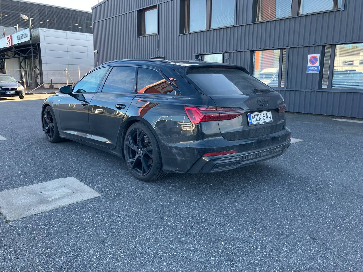 AUDI A6 2021