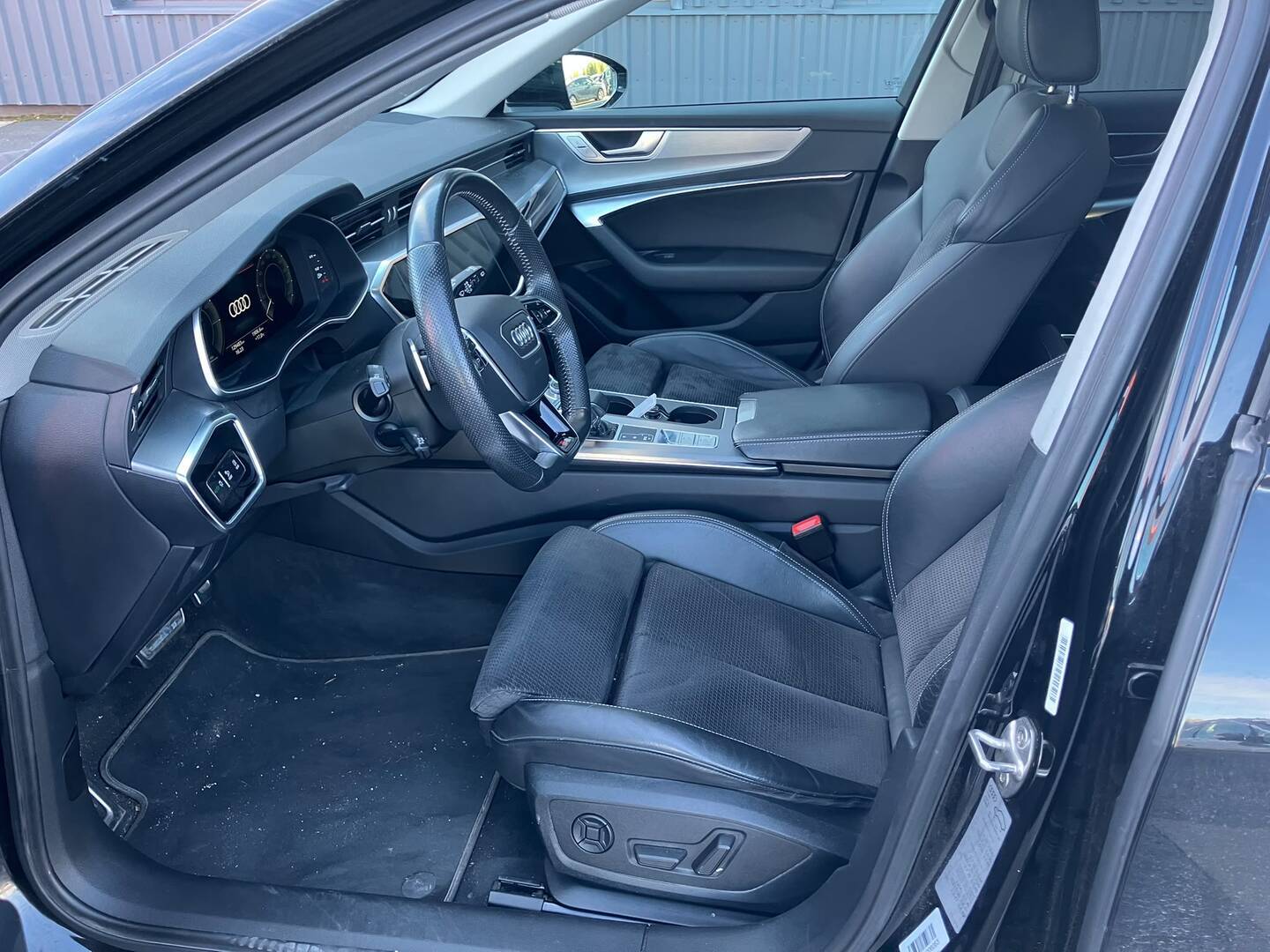 AUDI A6 2021