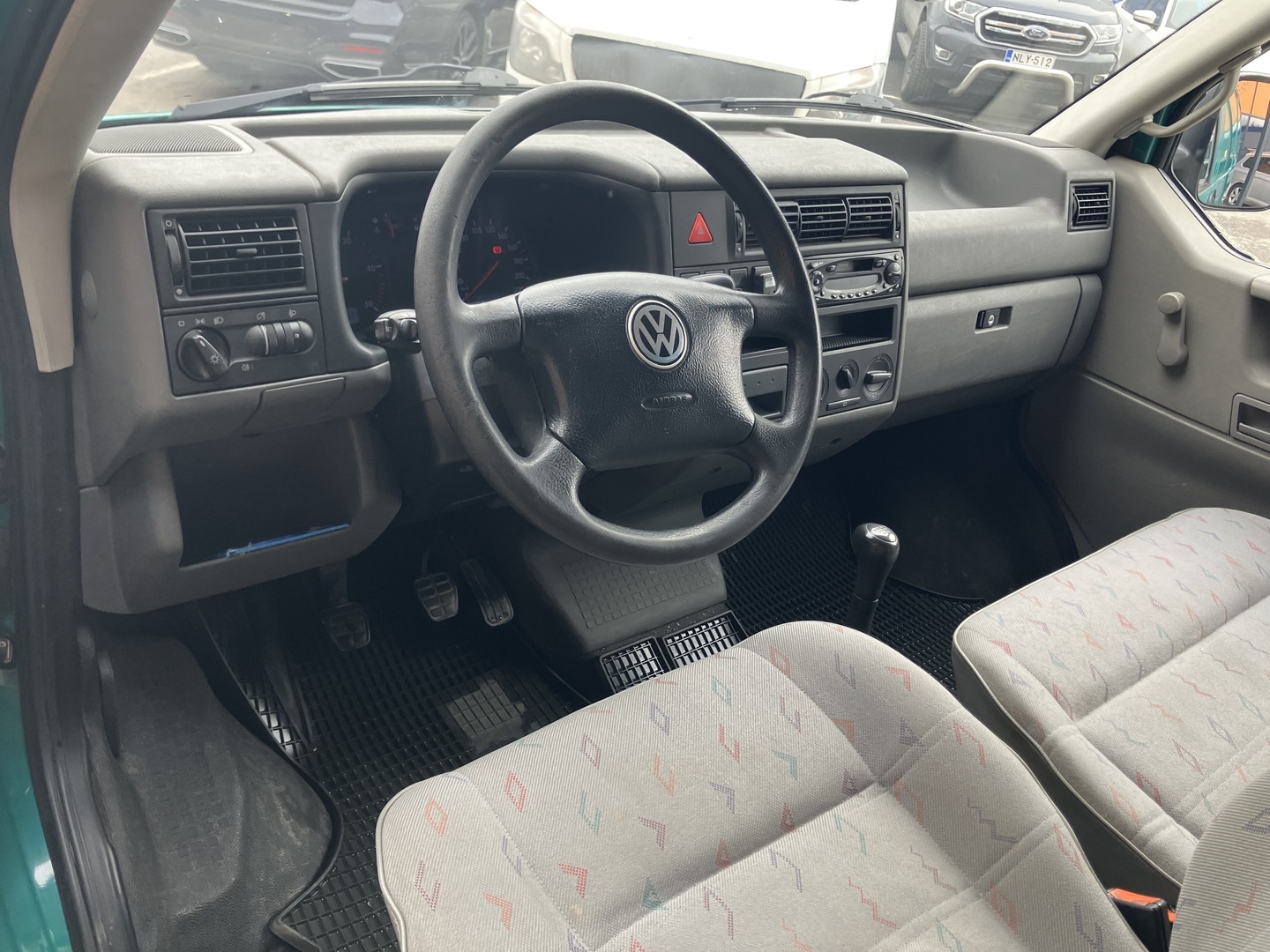 VOLKSWAGEN Transporter 2000