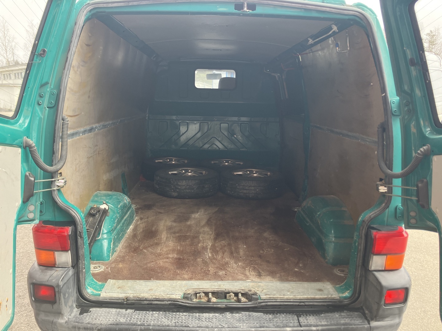 VOLKSWAGEN Transporter 2000