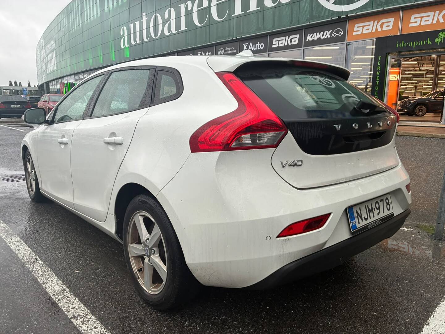 VOLVO V40 2014