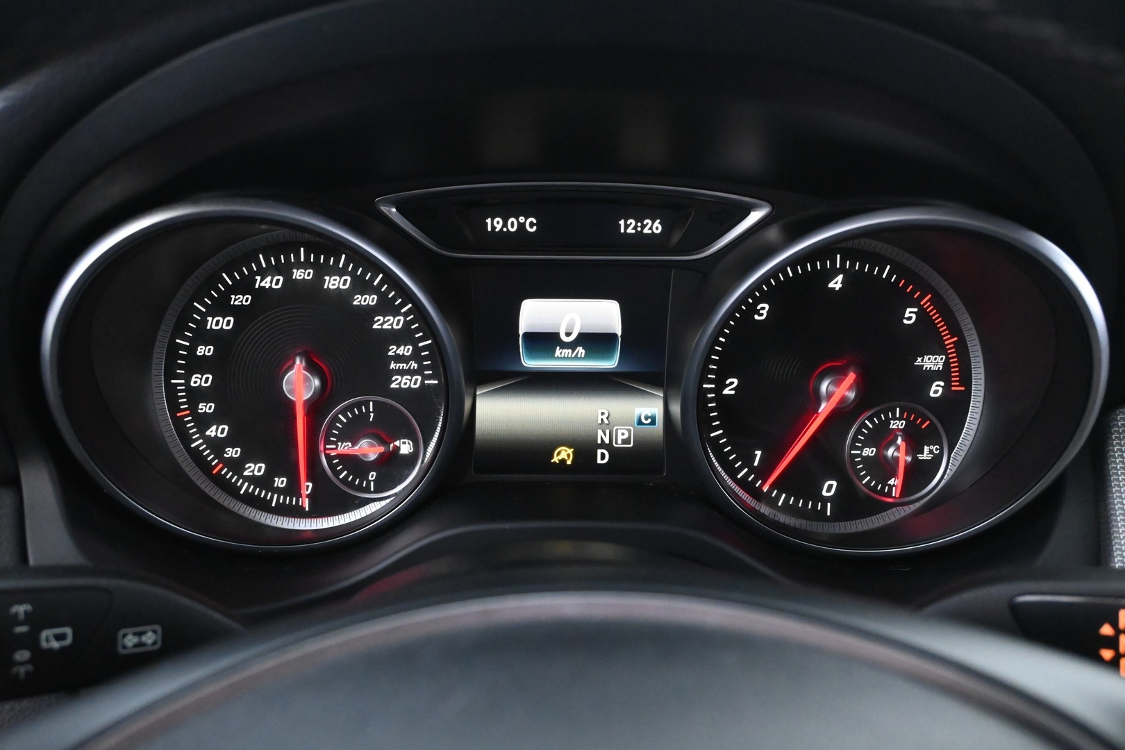 MERCEDES-BENZ CLA 2017