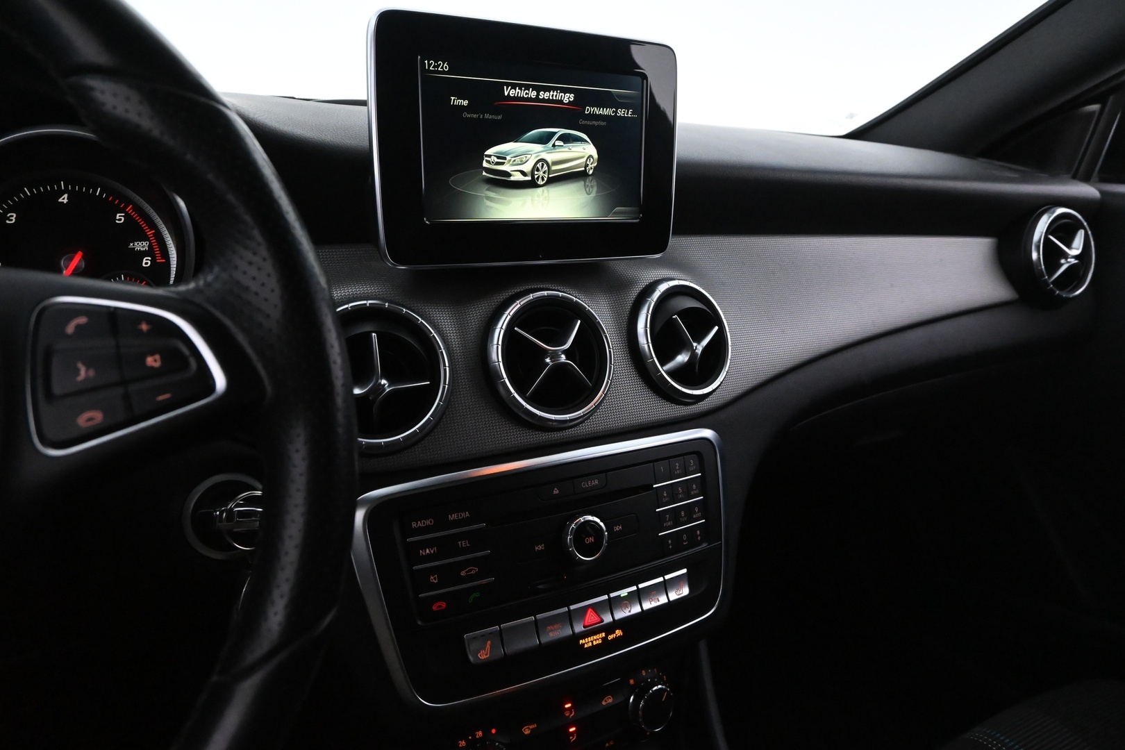 MERCEDES-BENZ CLA 2017