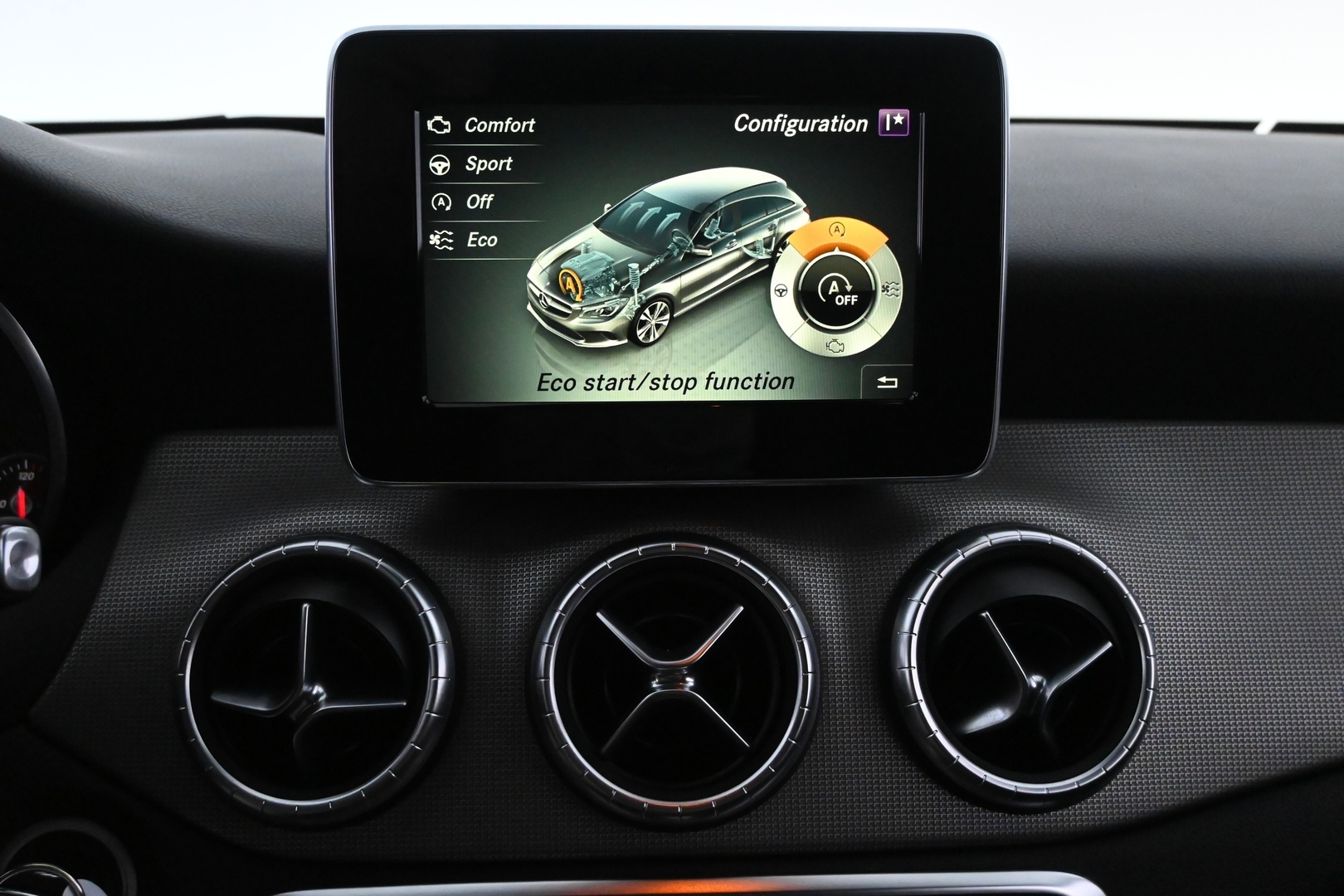 MERCEDES-BENZ CLA 2017