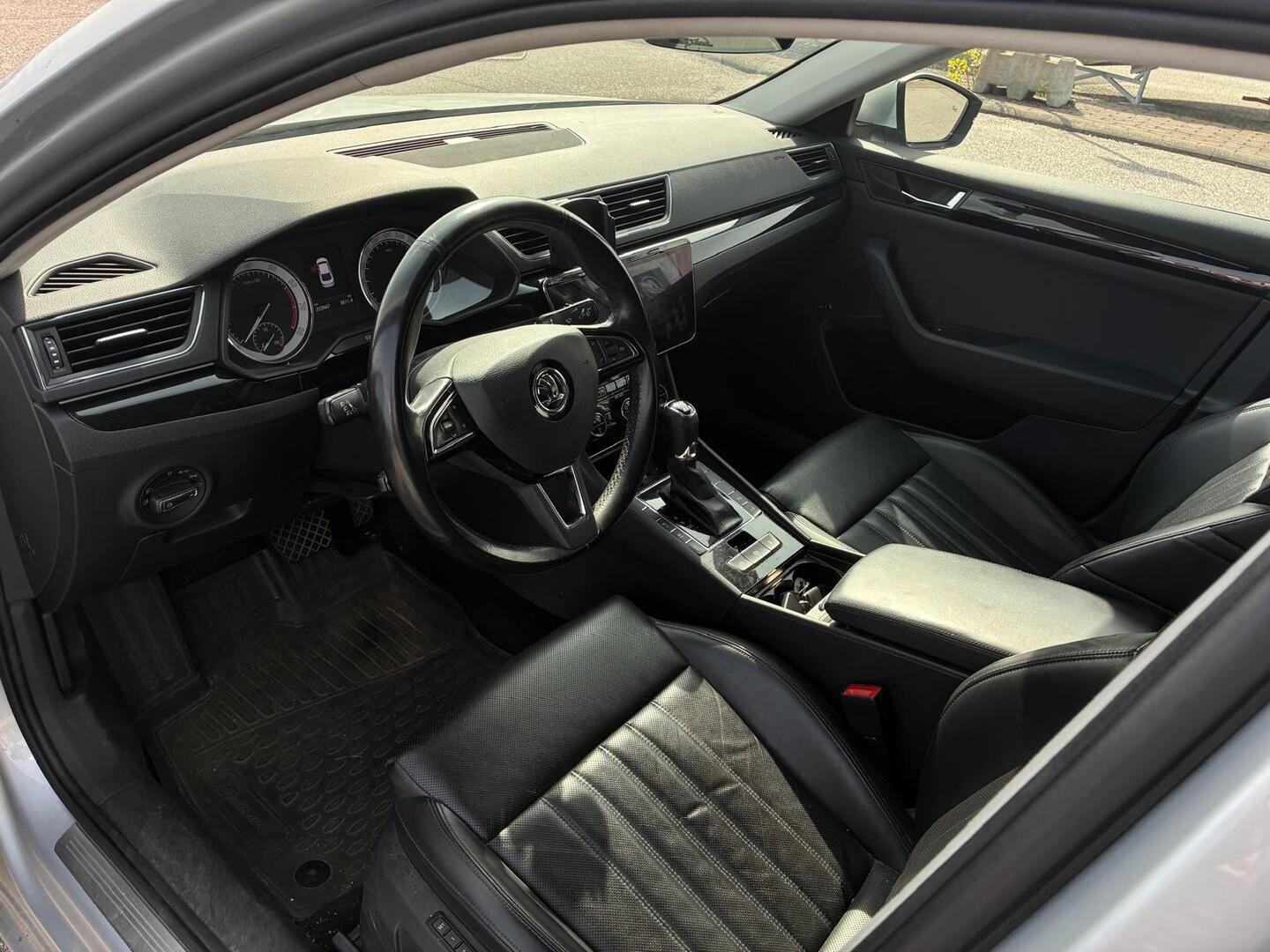 SKODA Superb 2018