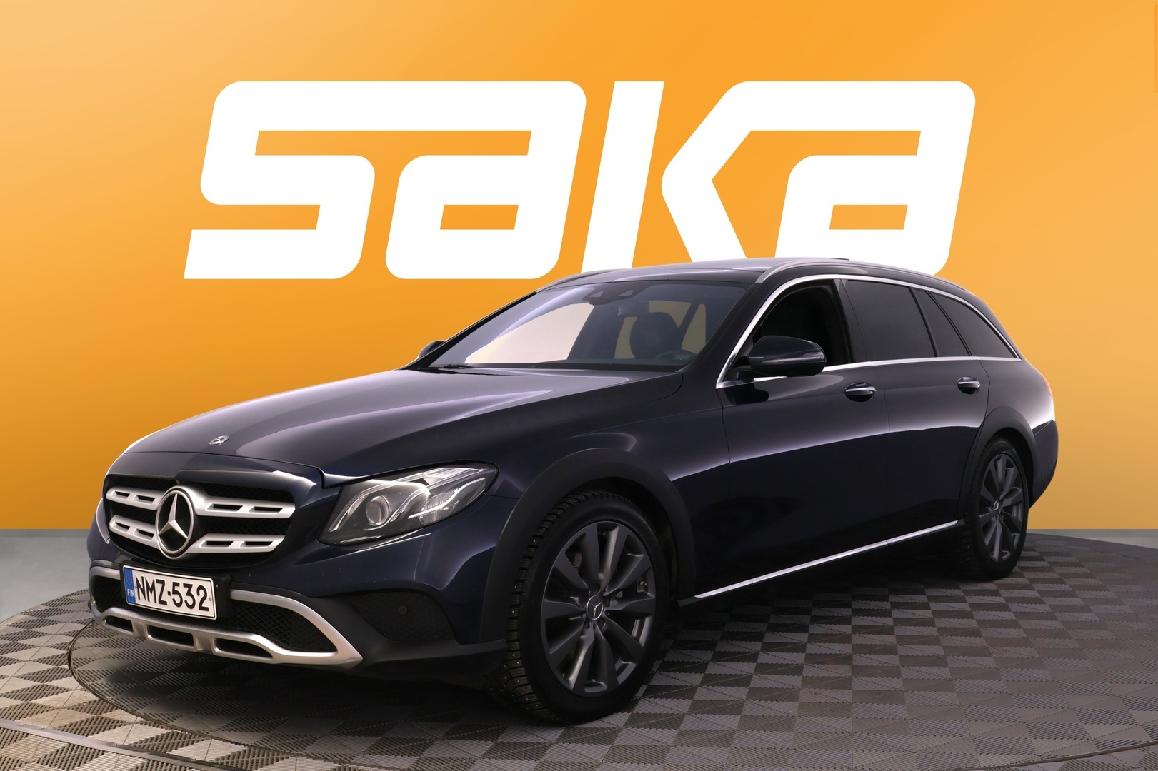 MERCEDES-BENZ E 2017