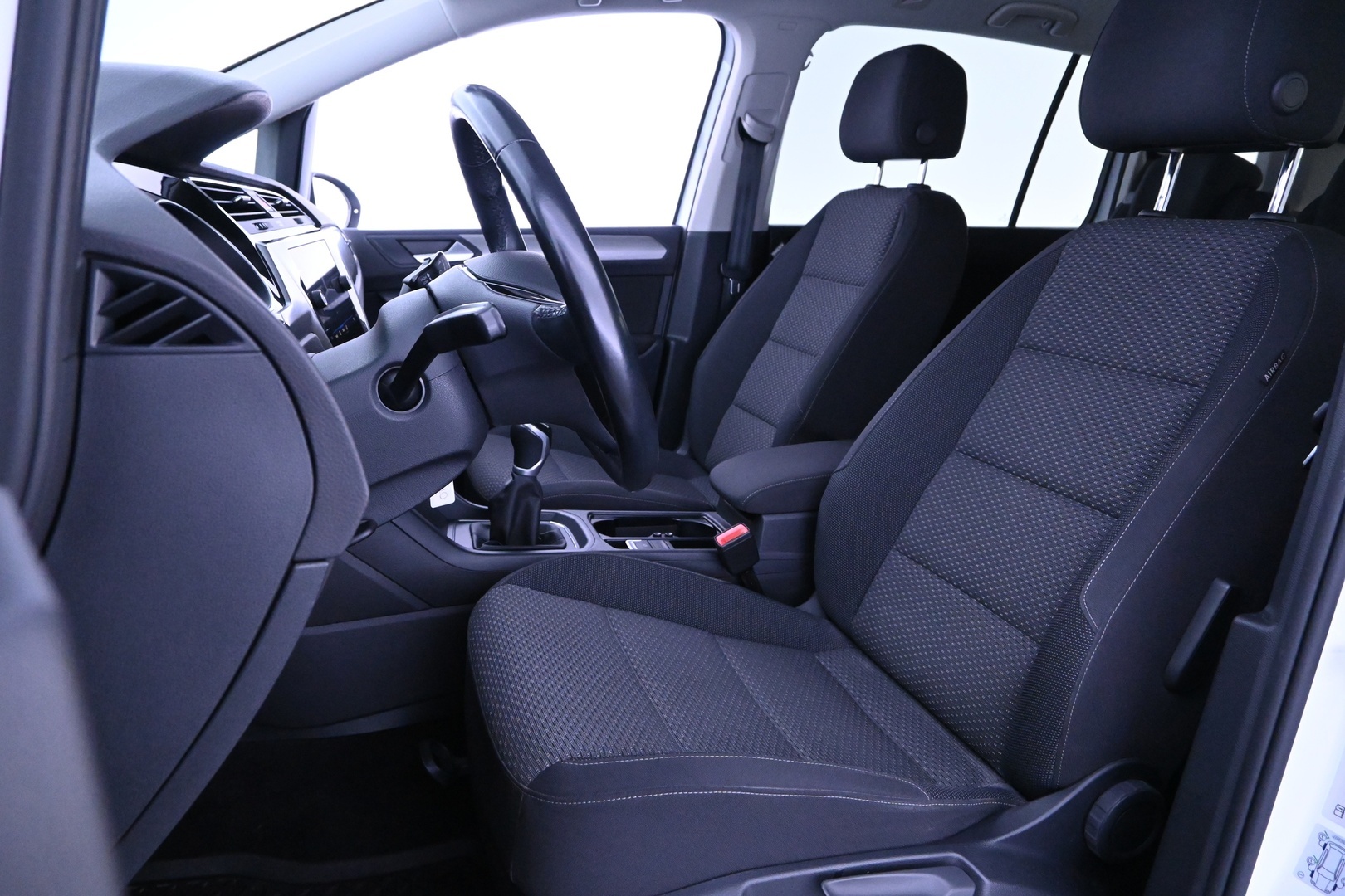 VOLKSWAGEN Touran 2022