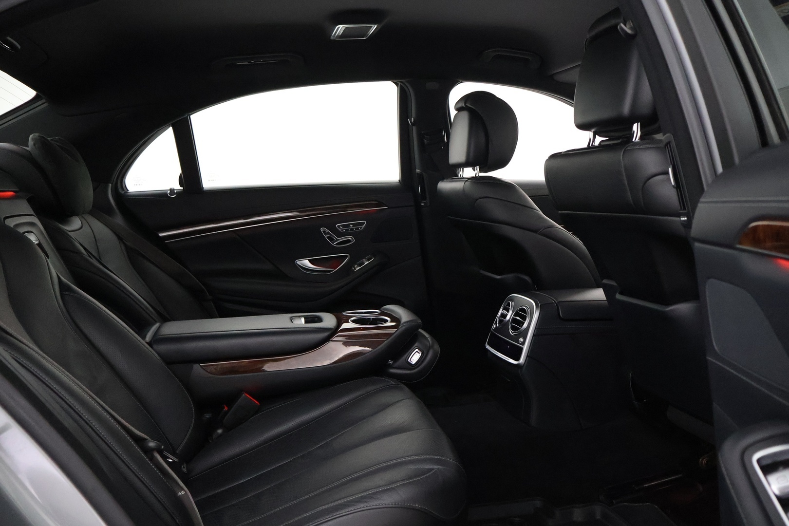 MERCEDES-BENZ S 2015