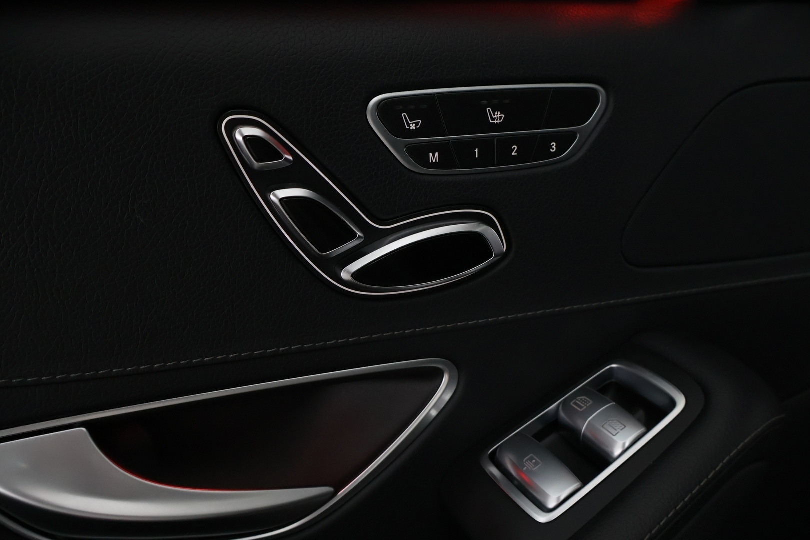 MERCEDES-BENZ S 2015