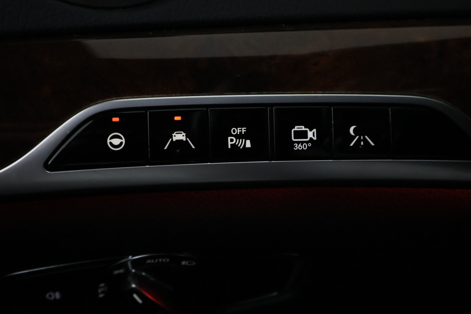 MERCEDES-BENZ S 2015