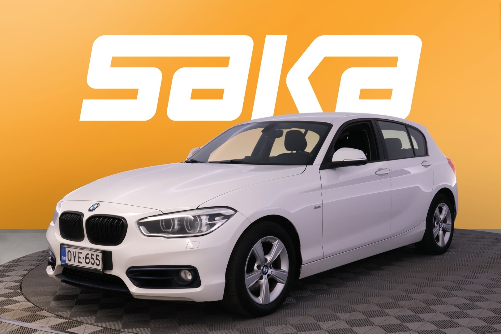 BMW 120 2016