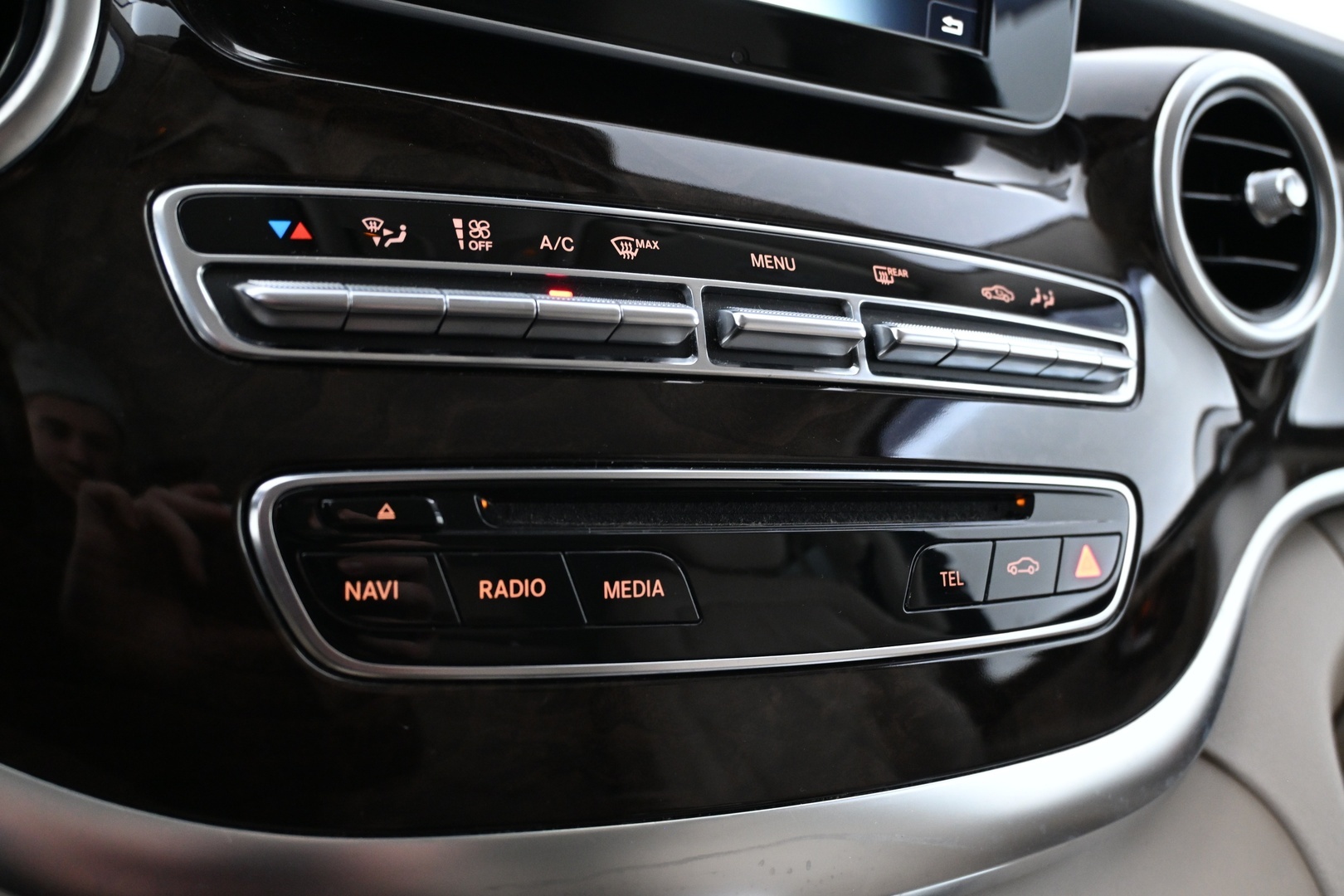 MERCEDES-BENZ V 2014